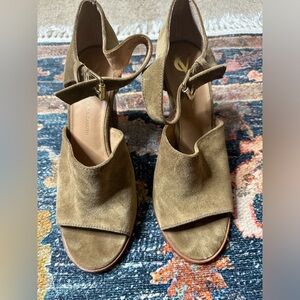 Vince Camuto block heel suede peep toe heels